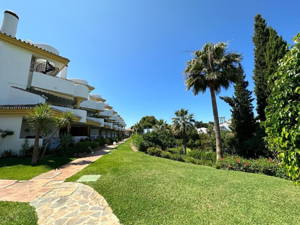 The Golden House, Calahonda Golf Apartment Sitio de Calahonda Exterior photo
